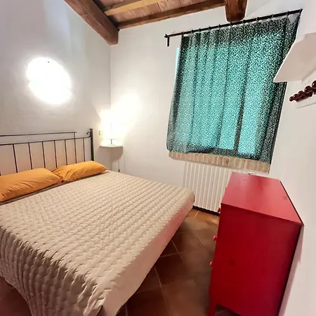 Alloggio per agriturismo Il Nazareno Collemezzano